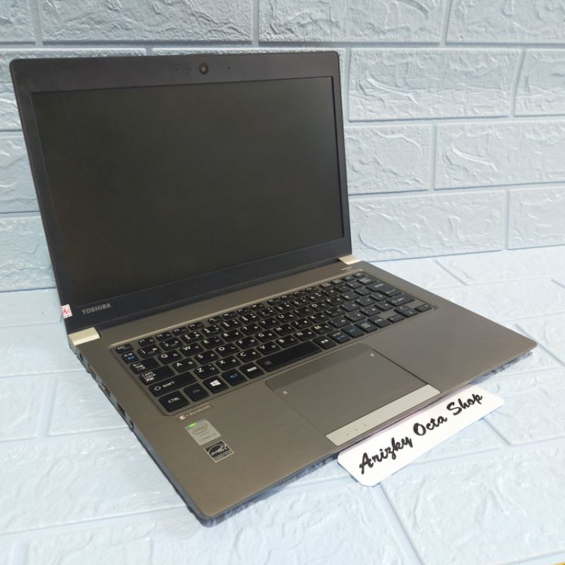 Laptop Toshiba Core i5 Gen 5 ram 8gb ssd 256gb slim ringan