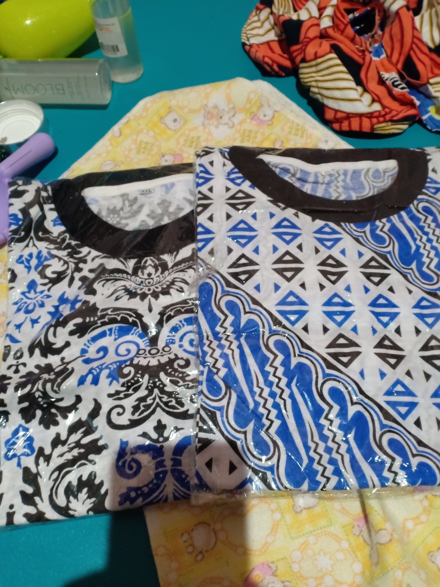 Kaos Batik Pekalongan Kaos Jogja Kaos Murah Baju Batik Pria Wanita Baju Batik Pria Motif Cuwiri