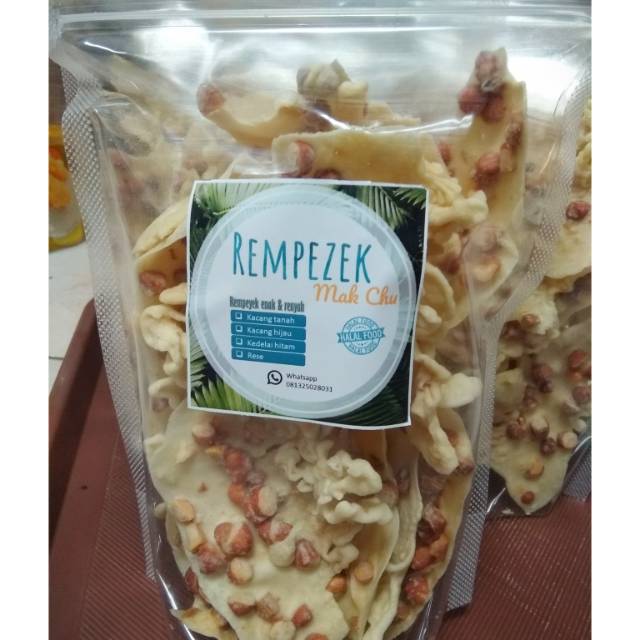 

Rempeyek Kacang
