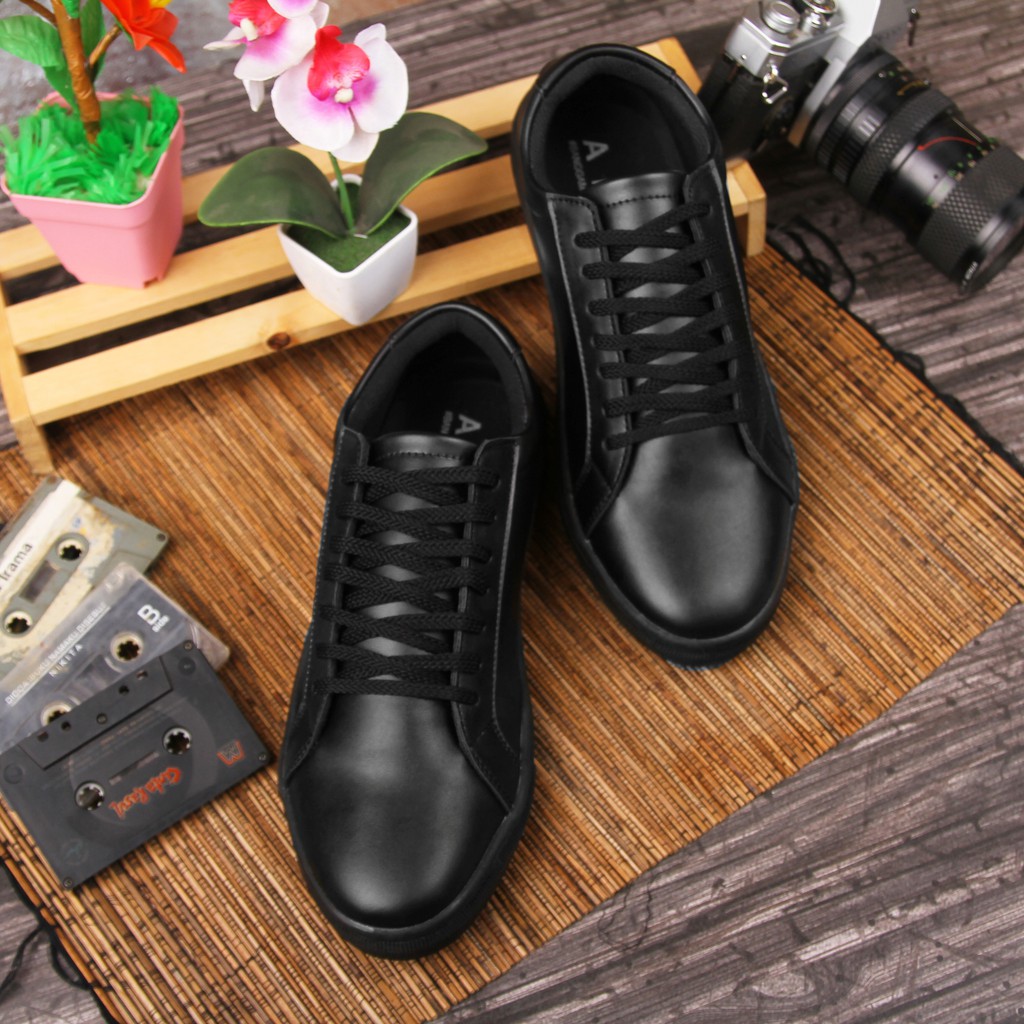 Victor Full Black | Sepatu Sneakers Pria Putih Original Casual Polos Cowok Ori Footwear | ARF FORIND