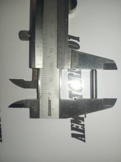 L tanam M5 x 20 (2cm) stainless 304