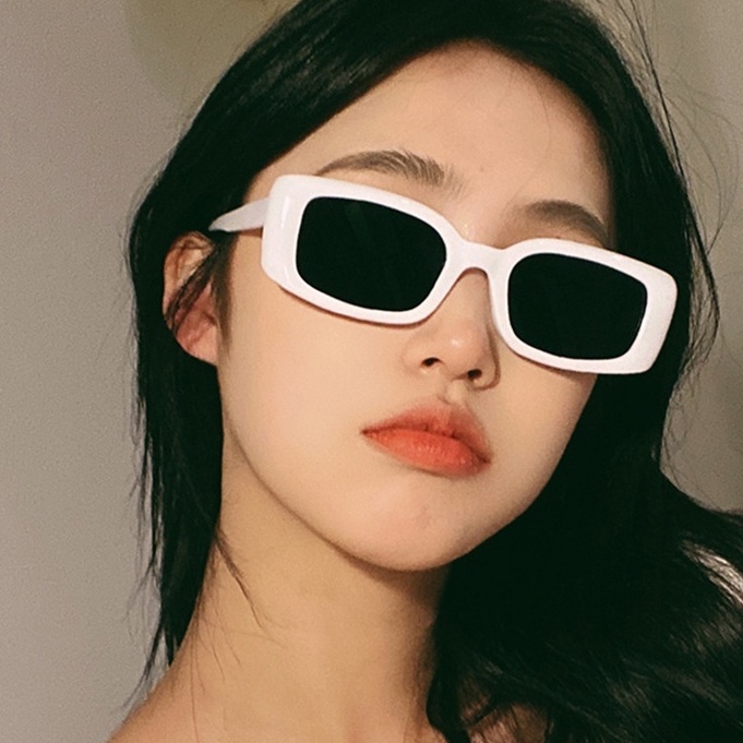 Kacamata Hitam Wanita Model Korea Frame Kotak Kecil Warna Putih