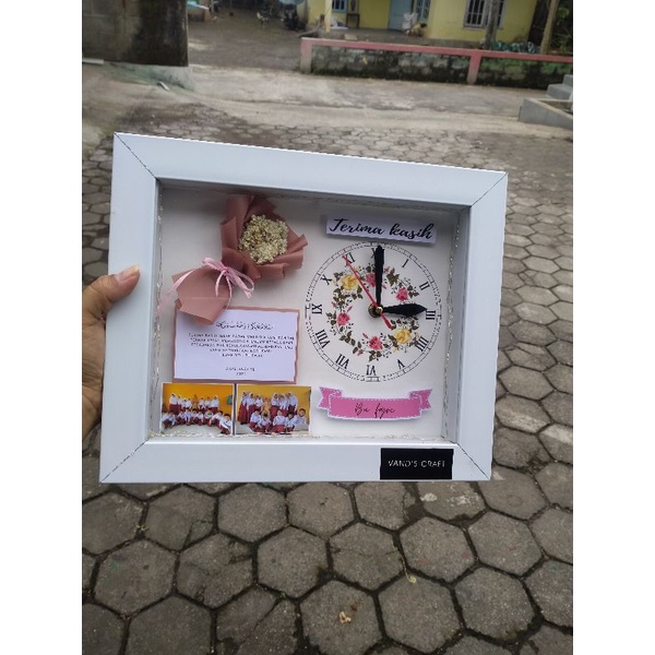 custome kado kekinian magelang murah cantik berkesan aestetic free box hampers .