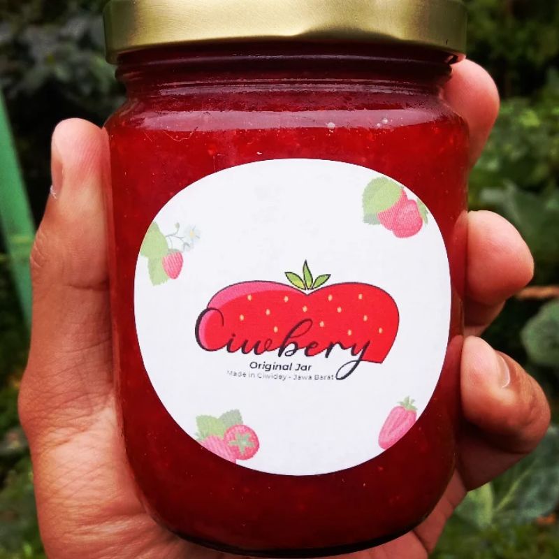 

Ciwbery (strawberry jam/selai strawberry) home made 250 gr