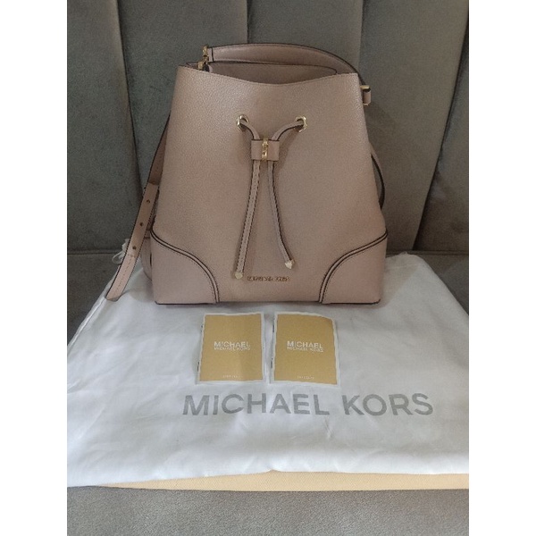 Preloved Michael Kors bucket Original