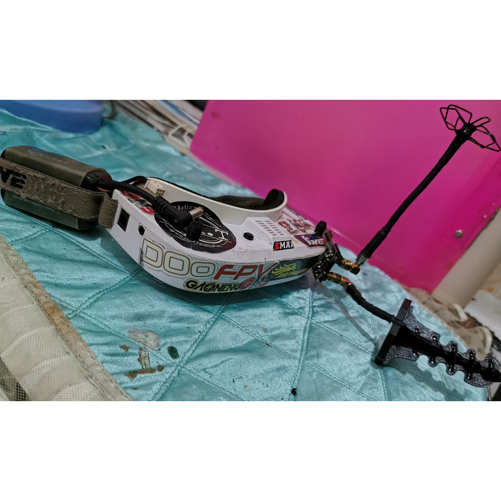 eachine ev100