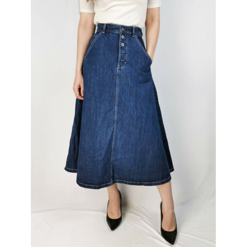 Uniqlo light&amp;dark blue SWING denim skirt