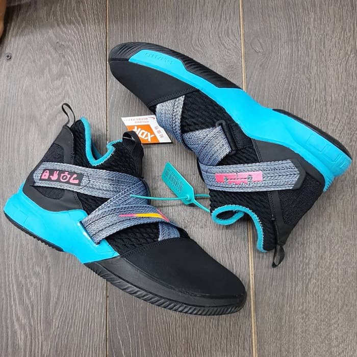 lebron soldier 12 the academy