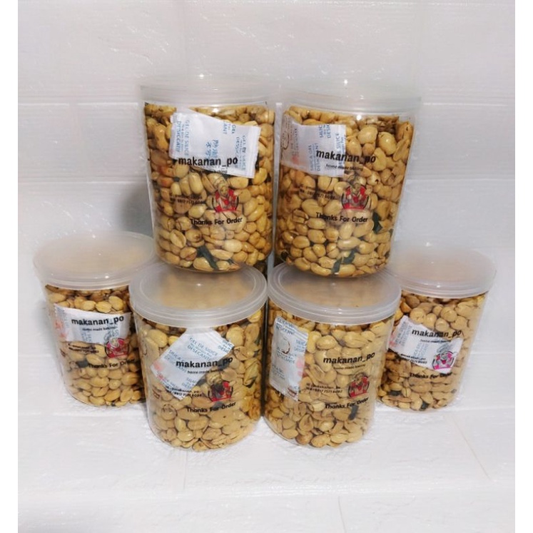 kacang bawang/kacang bawang gurih/kacang gurih kemasan toples berat 250 gram/kacang renyah/