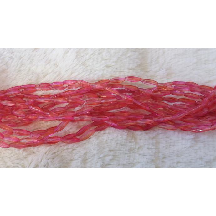 

Ini Manik Manik Plastik Motif Oval Panjang Merah ( 1 Renteng ) ( Das ) Segera Dapatkan