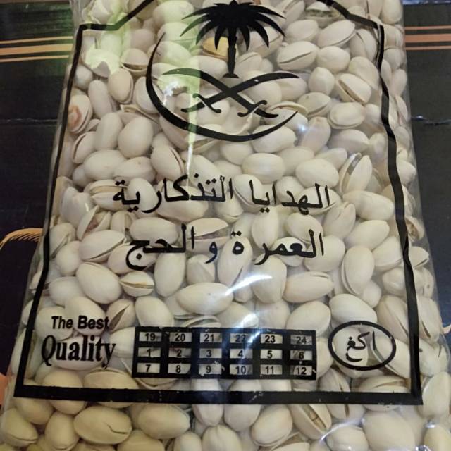 

Kacang pistachio atau fustuk
