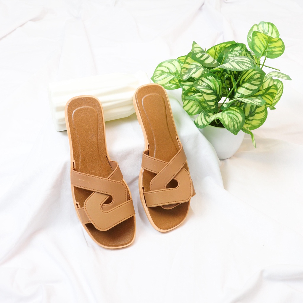 Fiqo Sandal Wanita Slip On Teplek - Demorin Karet