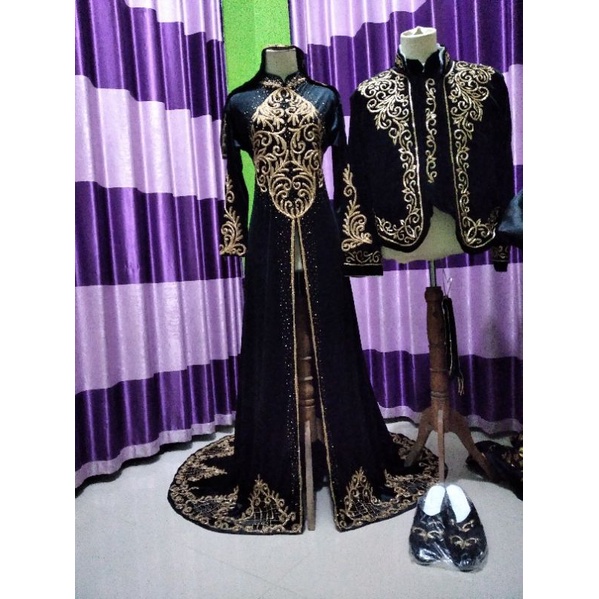 couple kebaya pengantin adat jawa
