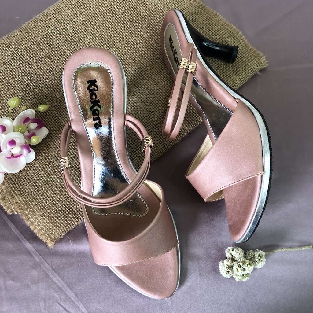 PUTRI HEELS 3 HIGHHEELS SANDAL SENDAL SLOP CEWEK LARIS MURAH SEMIGLOW ANDIN POLOS SANDAL HIGH HEELS WANITA GLITER 5cm HAK LANCIP TERBARU KEKINIAN SENDAL HELS PUMP PEREMPUAN DEWASA SLOP MEWAH ELEGAN TERBARU