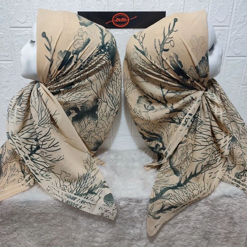 HIJAB SEGI EMPAT VOAL MOTIF AKAR CREAM HITAM KERUDUNG JILBAB MURAH