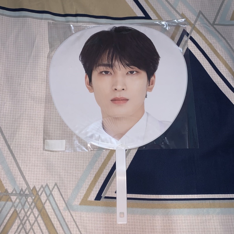 wonwoo dome tour uchiwa