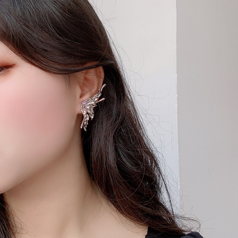 Anting Bentuk Sayap Kupu-Kupu Asimetris Gaya Retro Korea