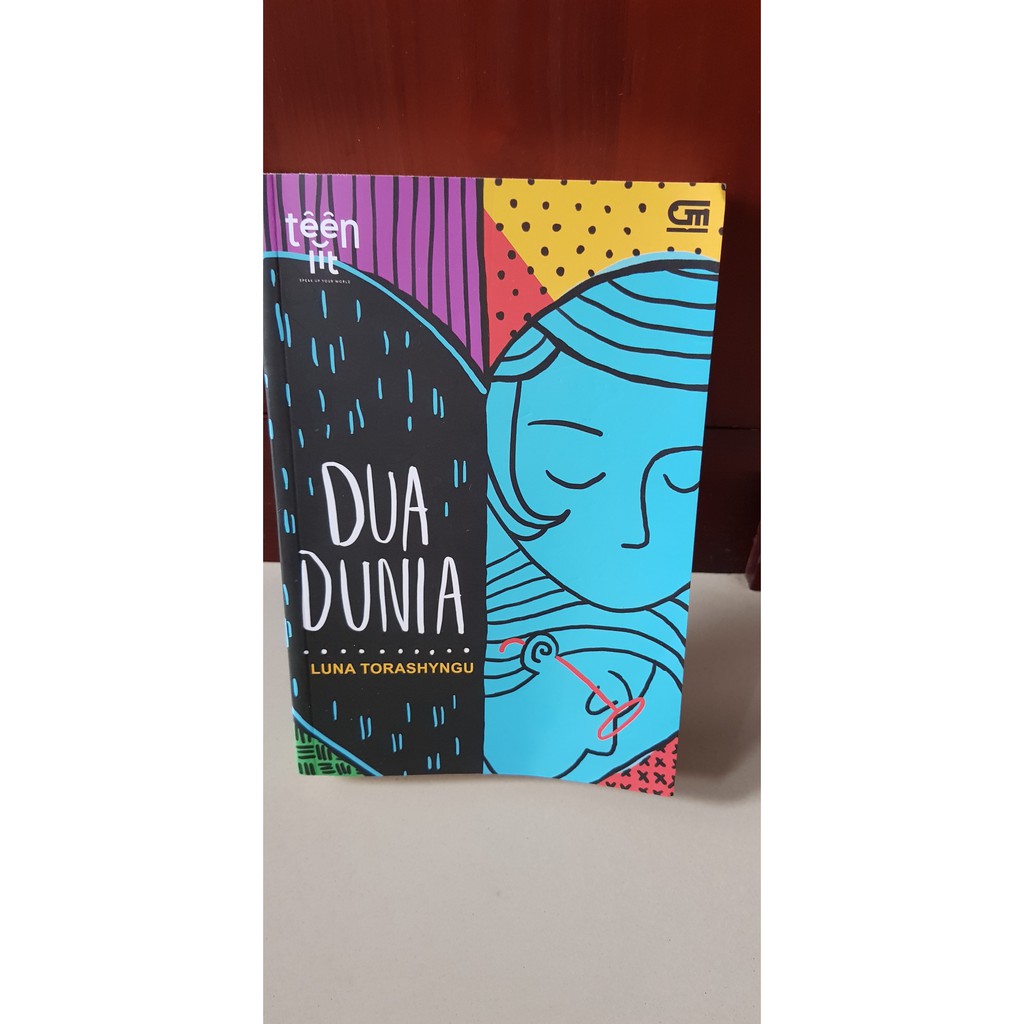 Novel Bekas Preloved Original Luna Torashyngu: Dua Dunia