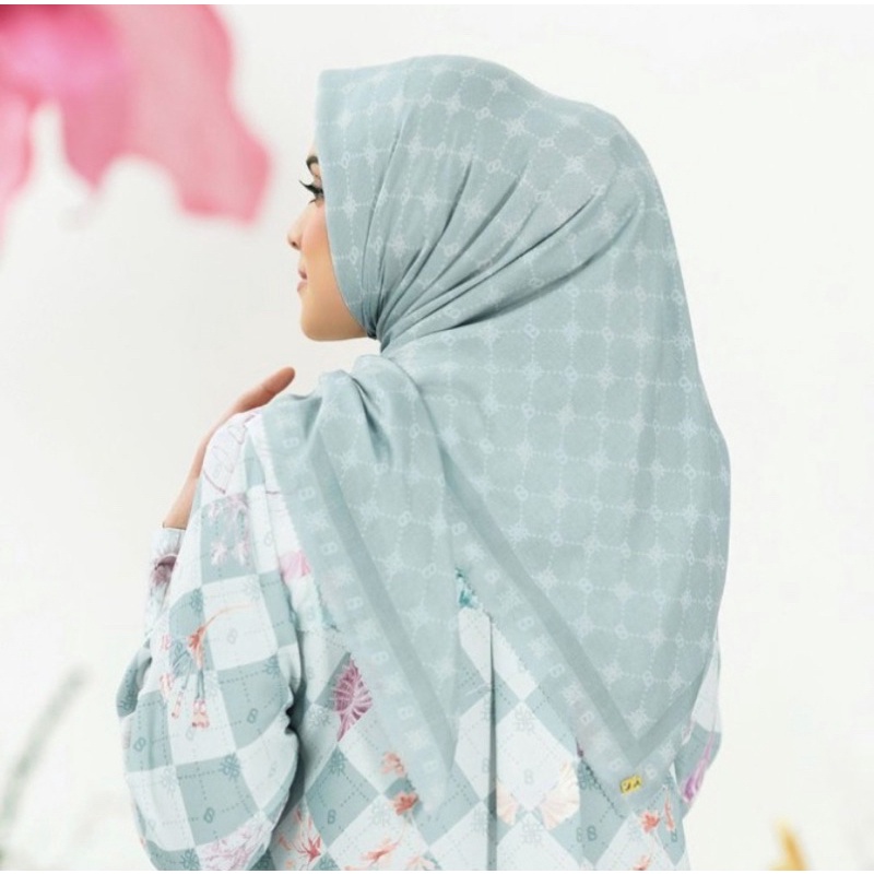 Buttonscarves Xanadu Monogram Ice