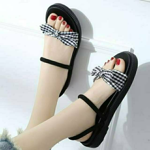 sandal coco/Sandal Sepatu Flat Gaya Roma/Hong Kong Warna Hitam/krem untuk Wanita