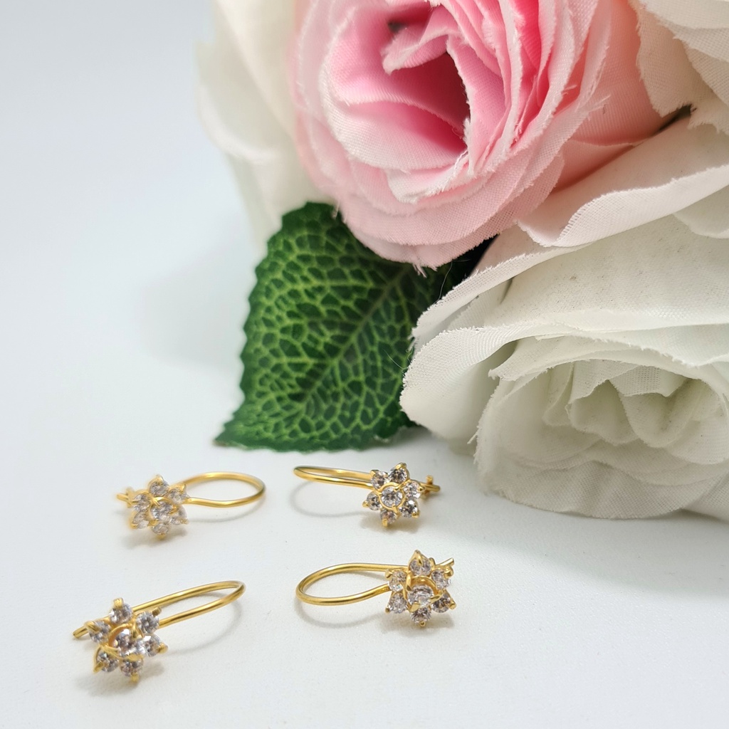 Anting Kait Emas Muda Model Bunga Mata Putih