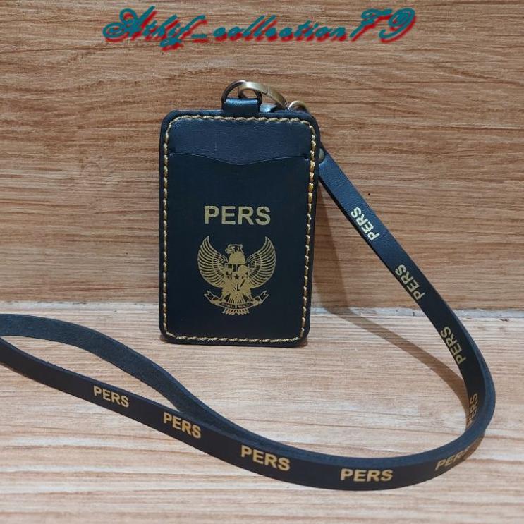 

Terbagus.. Tempat Id Card PERS Kulit Holder Id Card Kulit PERS Kalung