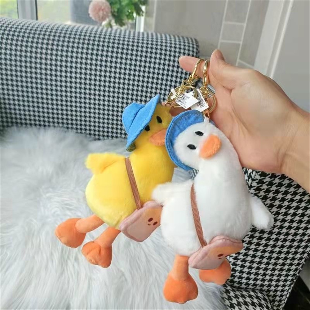 1pc Gantungan Kunci Bentuk Boneka Kartun Bebek Bahan Plush Untuk Aksesoris Tas