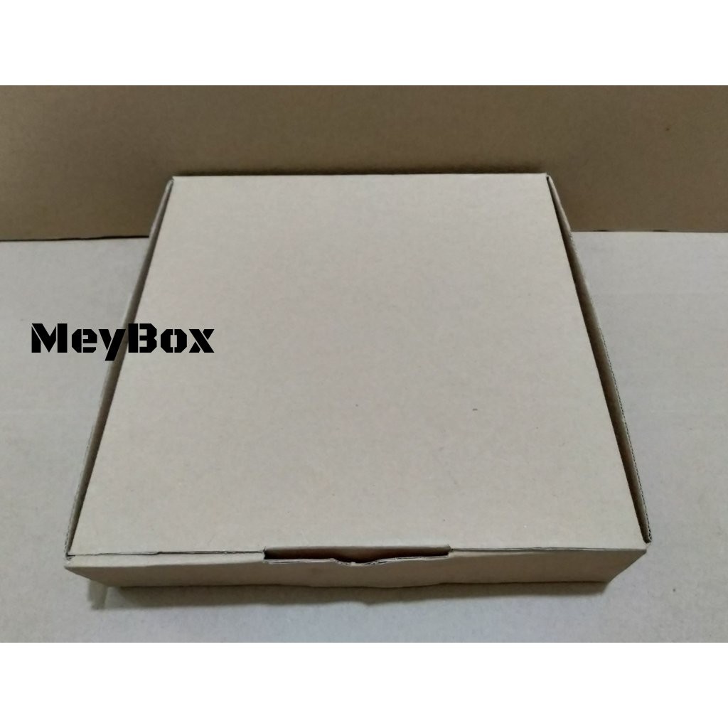 

Box Packaging I Kemasan Packing | Kardus Model Pizza 20x20x4 cm - Box Pengaman