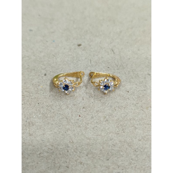 anting jepit bunga mata putih biru 1 gram emas muda