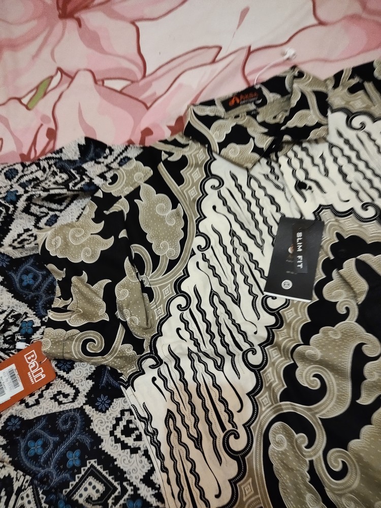 Batik Bali Lestari Kemeja Batik Pria Lengan Pendek - 011