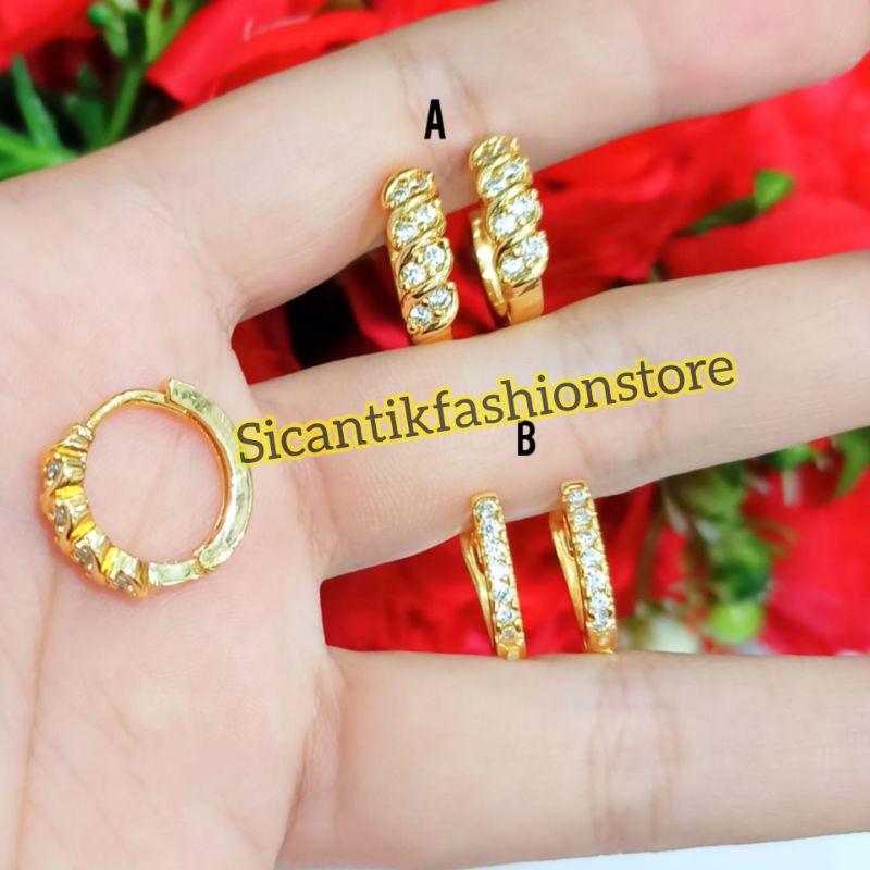 Anting Tusuk Titanium Wanita Gold Terlaris Anti Karat Tidak Luntur Fashion Wanita Anting Gold Tusuk