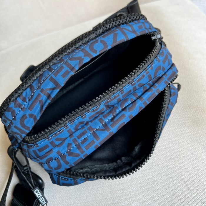 [Original 100%] Slingbag K-z Repeat Bag In blue and white - Blue