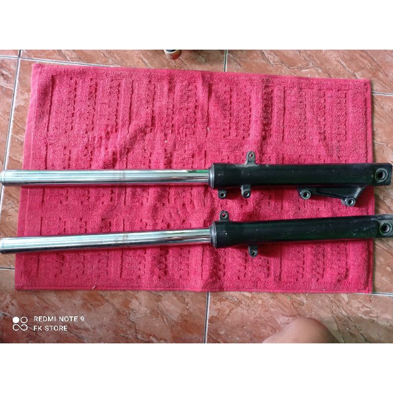 shock depan as bottom tiger revo