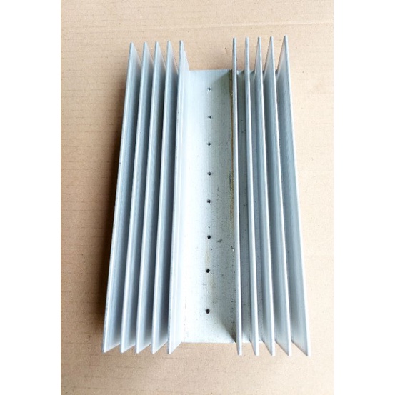 Pendingin Heatsink 5 Sirip Lubang Sanken 20cm 6 mili