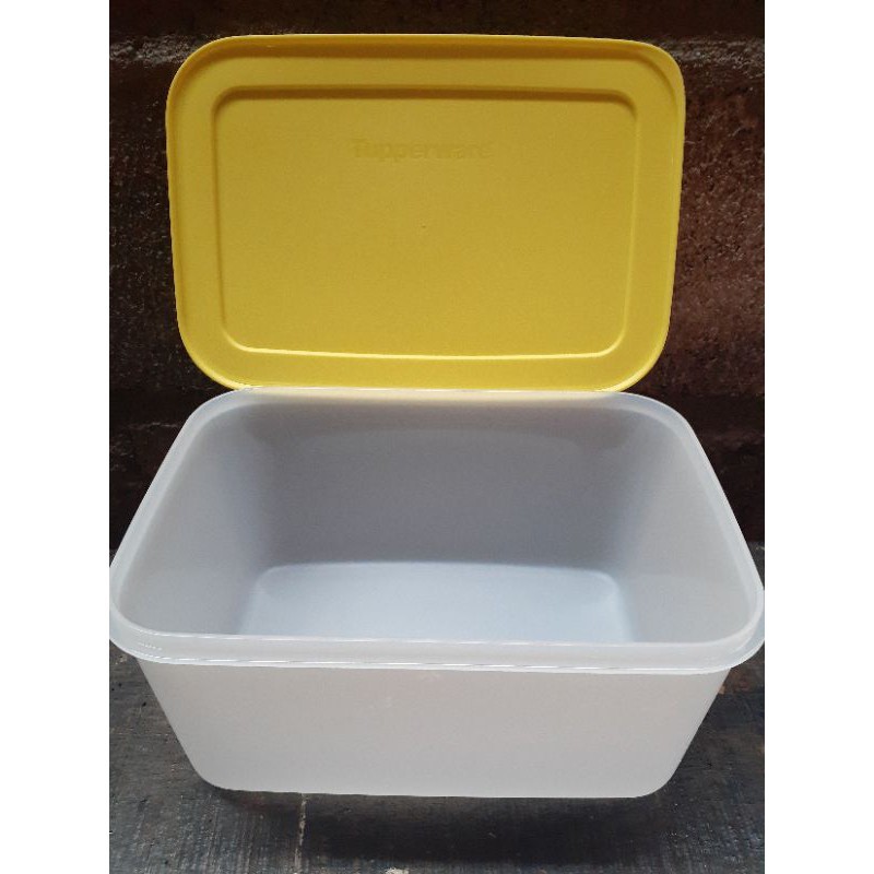 [SALE 50%] Tupperware Frozy Cozy Medium 2,5 L 1pcs