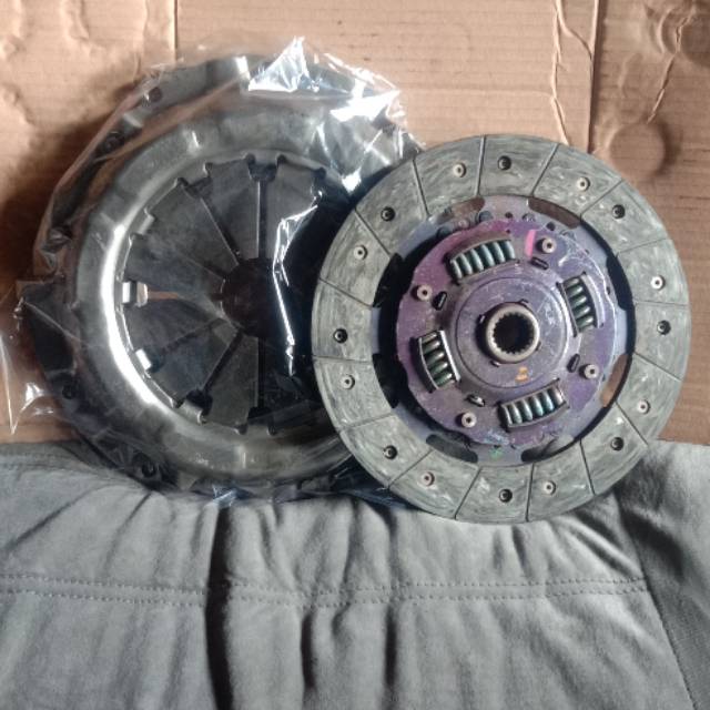 Kampas kopling suzuki cerry futura 15cc set matahari original