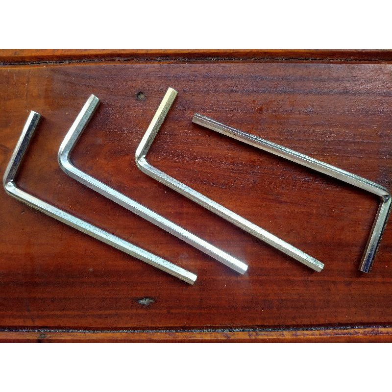 Kunci L gitar akustik