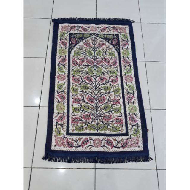 Sajadah arbain bunga