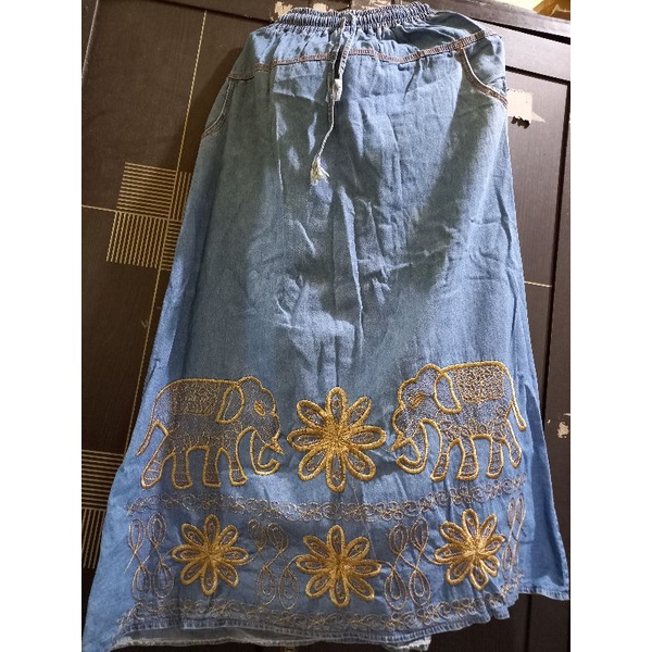 preloved rok bordir emas