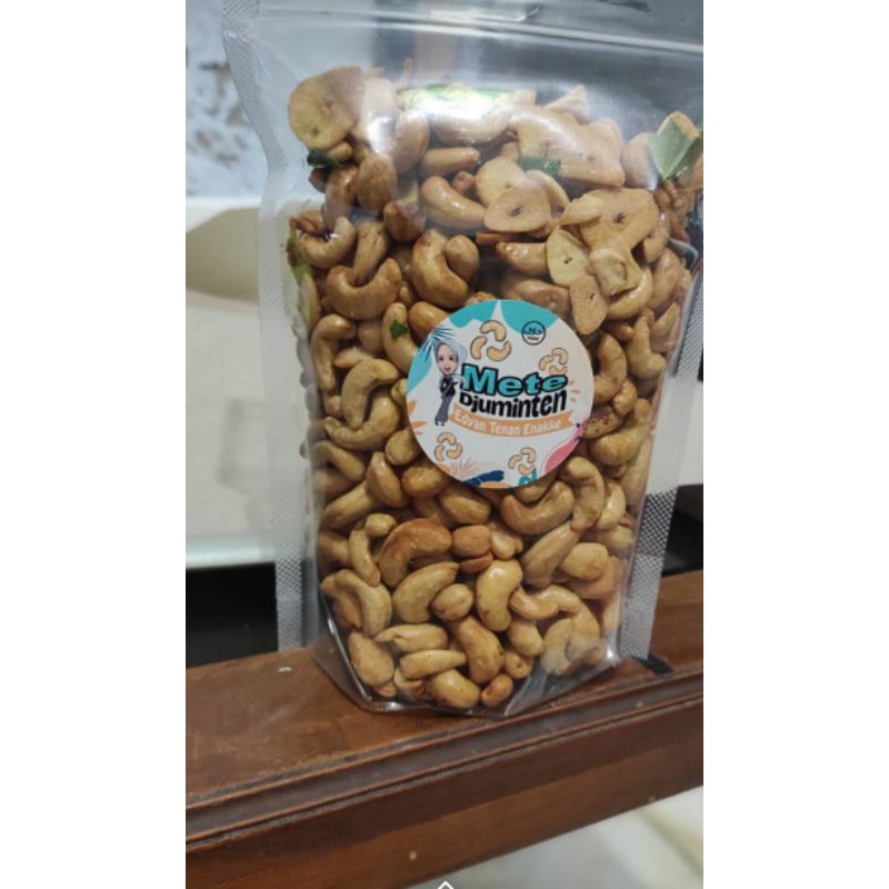

kacang mete