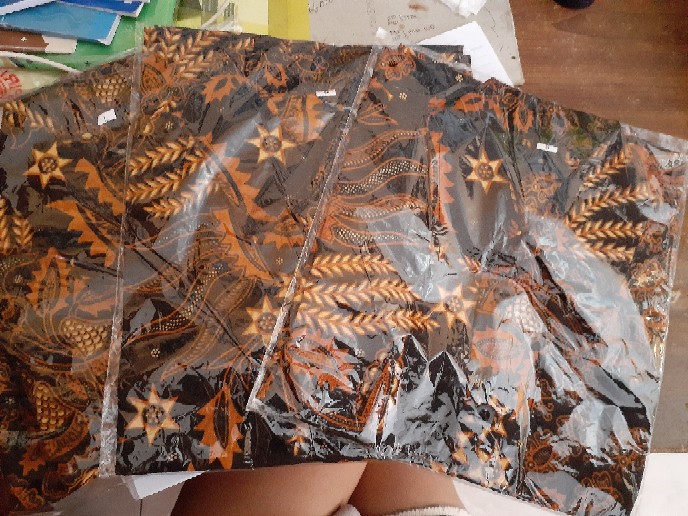 Kemeja Batik Couple Ayah Ibu Dan Anak Motif Manggar Kuning