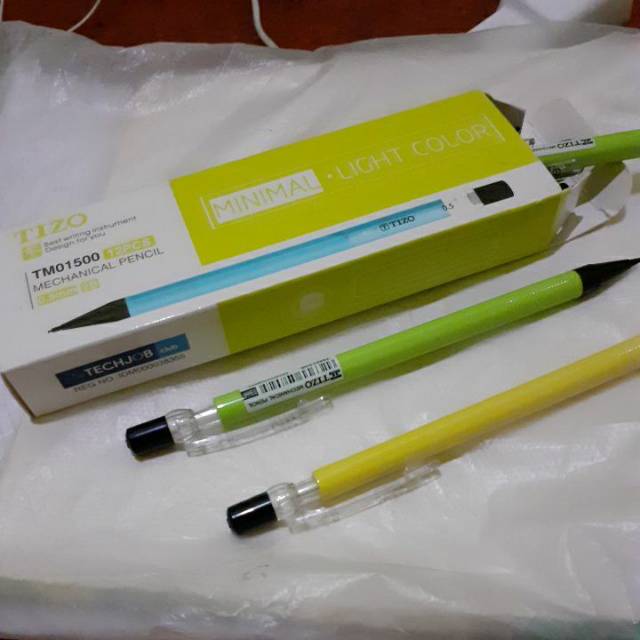

Pensil isi kecil TIZO