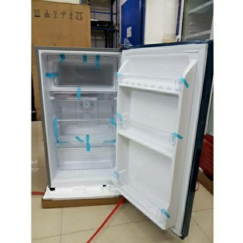 KULKAS mini 1 pintu merk POLYTRON ukuran 150L