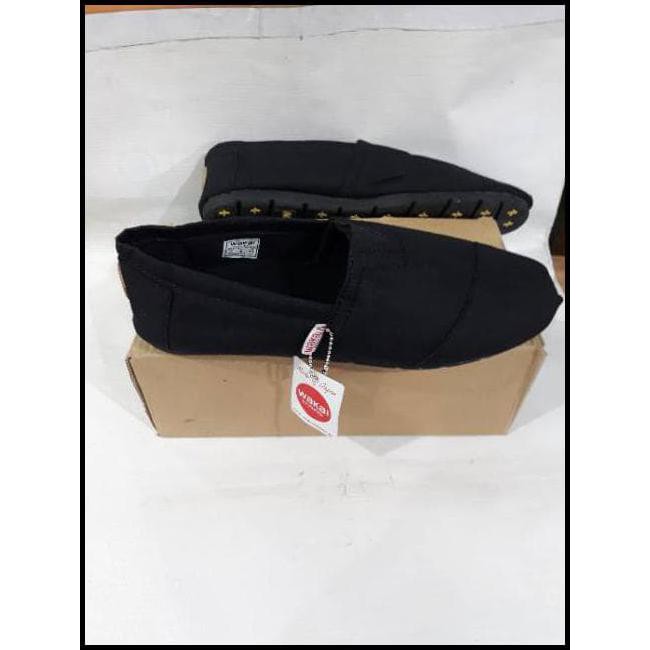 NEW PRODUK SEPATU WAKAI HITAM SLIP ON PRIA ORIGINAL