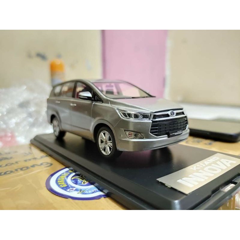 Diecast Miniatur Mobil Toyota Kijang Innova Reborn Harga Murah