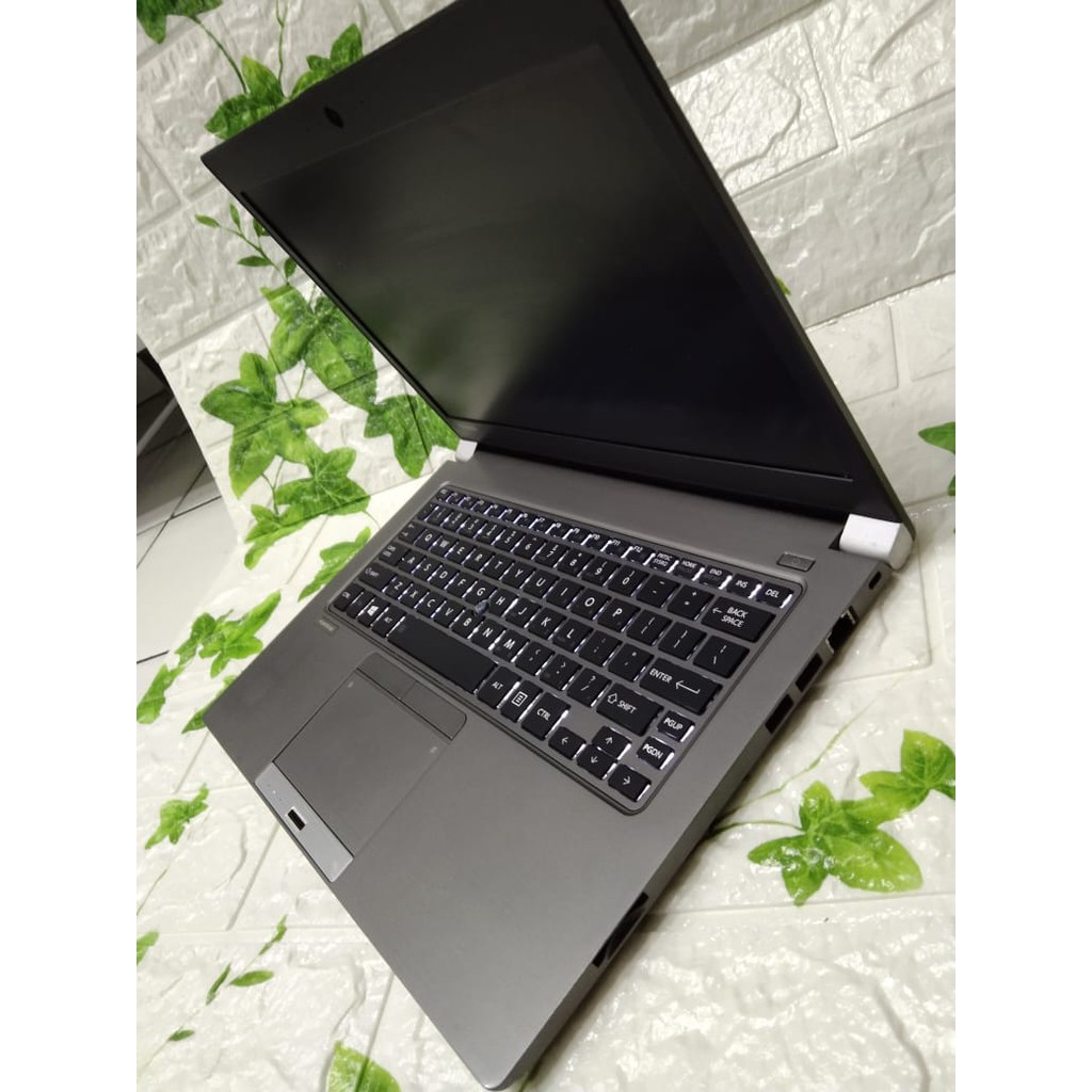 TOSHIBA Z30B ci5 Generasi 5TH Ram 8GB SSD 256GB