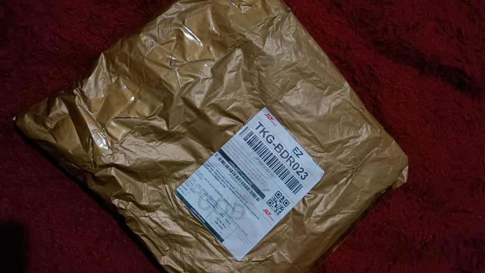 Eseme Pak Lurah Kuning Batik Pria Lengan Panjang Lapis Furing Batik Solo