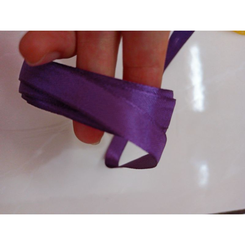 

1 meter pita satin ungu 1 cm