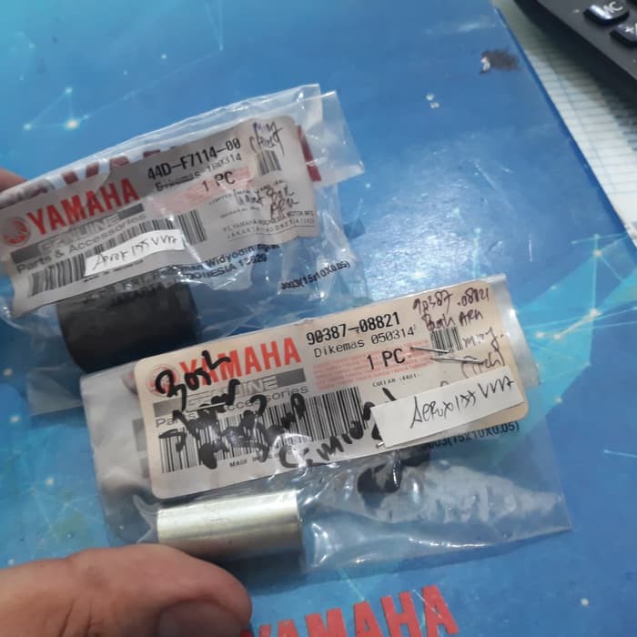 BOSH RANGKA (90387-08821) DAN KARET (44D-F7114-00)AEROX-155VVA/XEON/RC