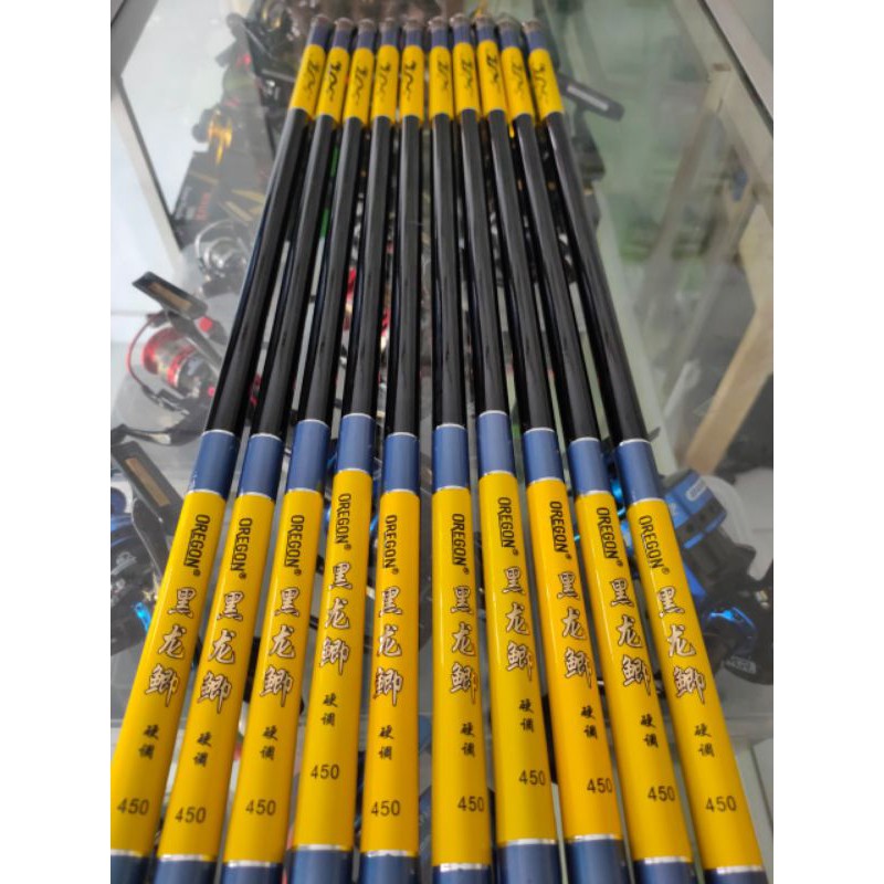 Tegek Oregon naga hitam